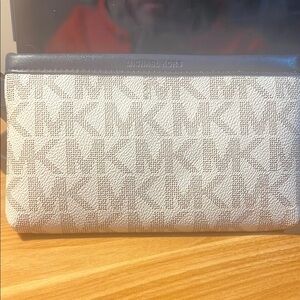 Michael Kors White and Gray Clutch